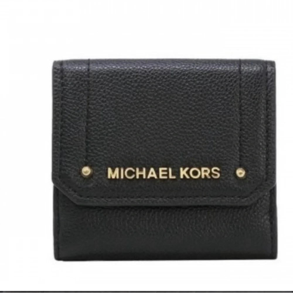 Michael Kors EUC Studded Trifold
Wallet